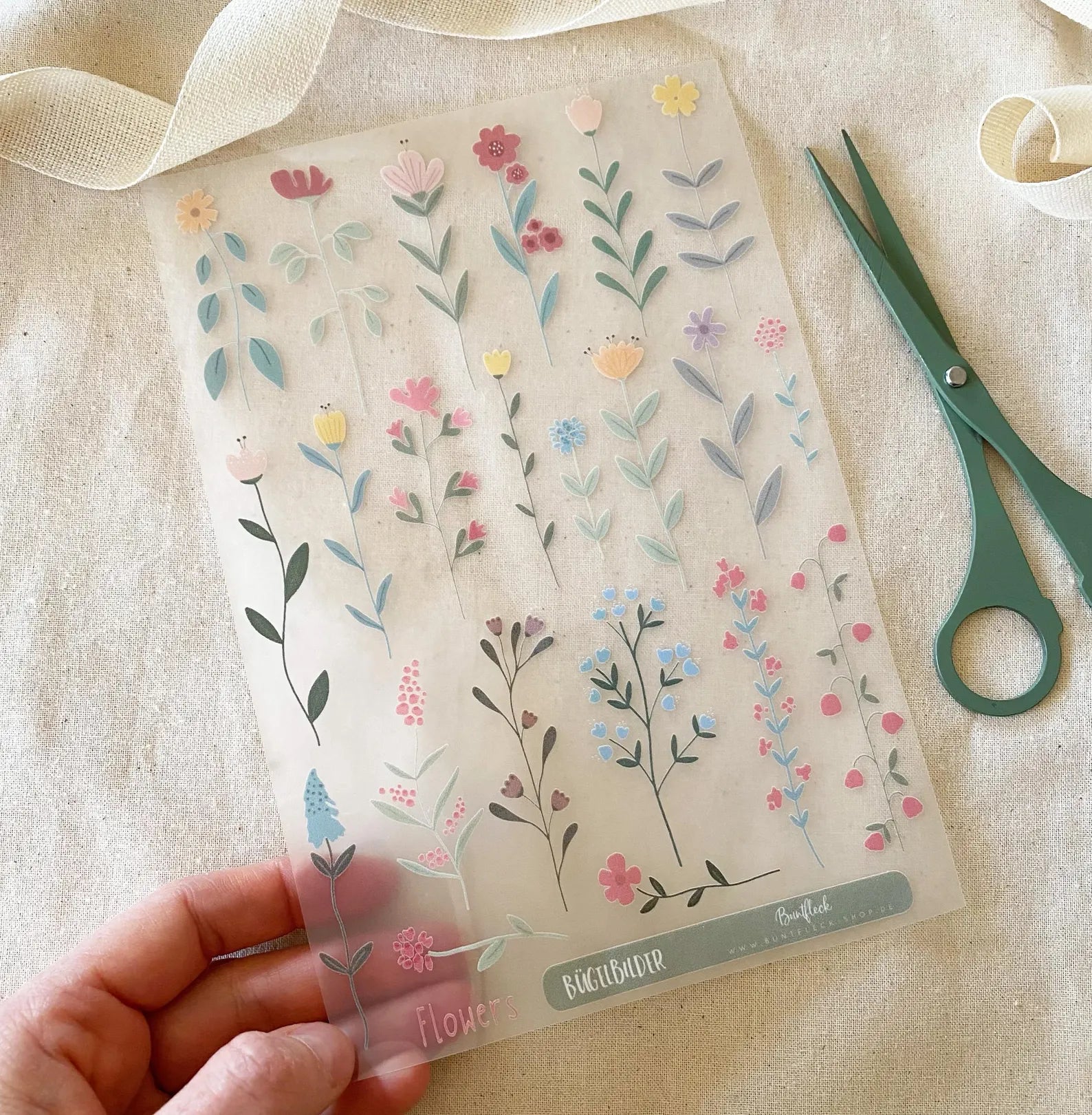 Bügelbild Blumen bunt- Iron on Patch für Kleidung, mehrere Motive