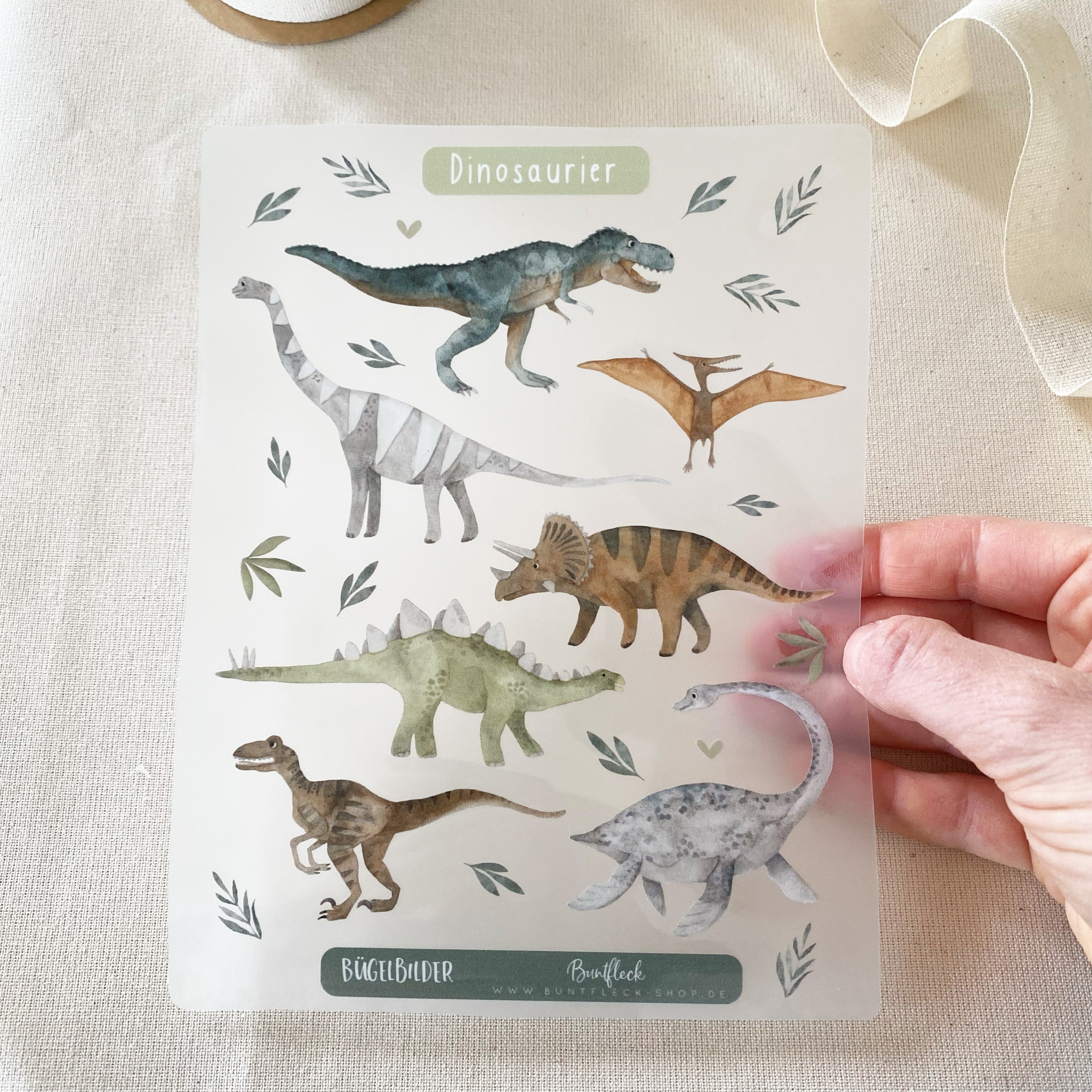 Iron-on patches dinosaurs - Hot Peel / Iron on/ Appliques