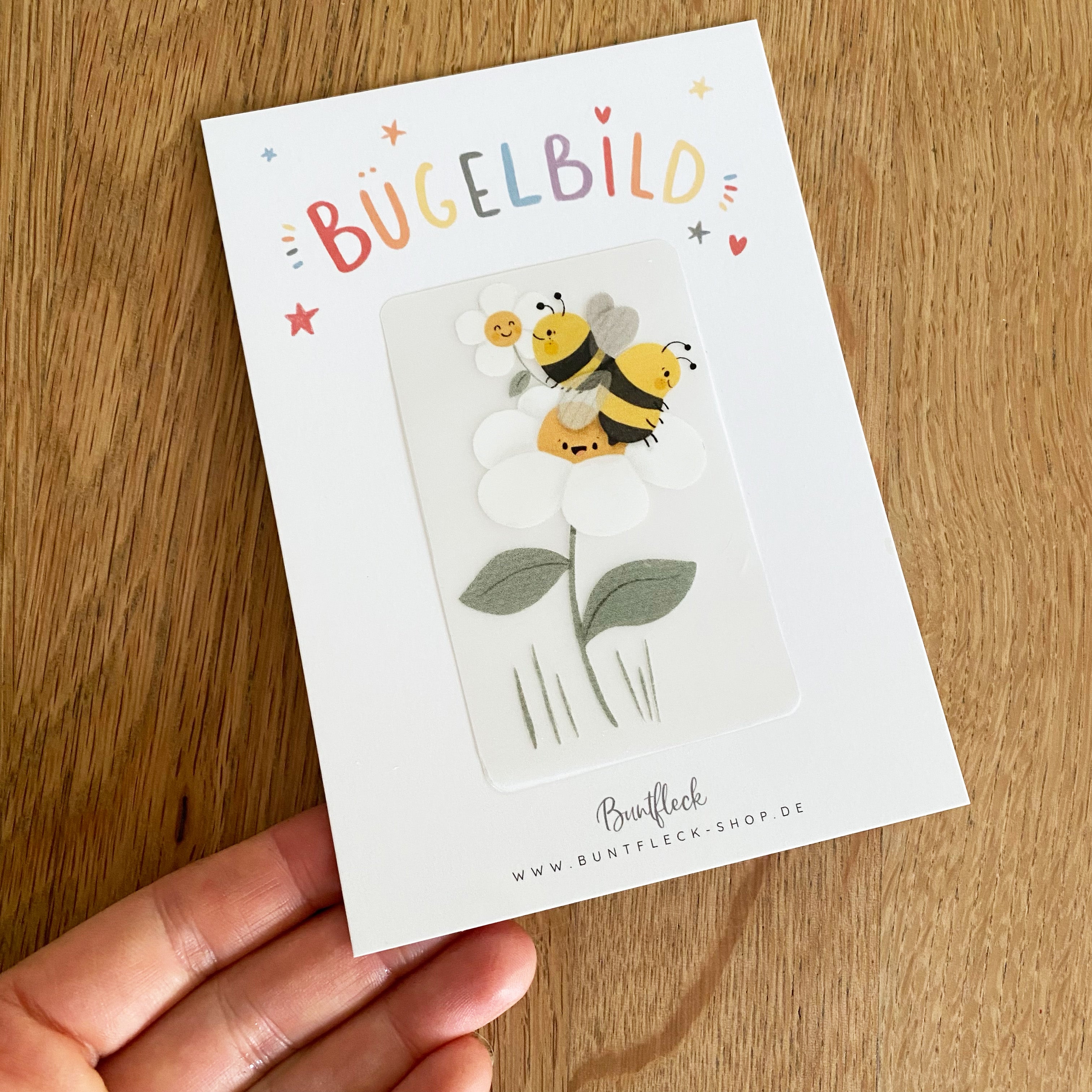 Mini iron-on transfers - set of daisies + bees