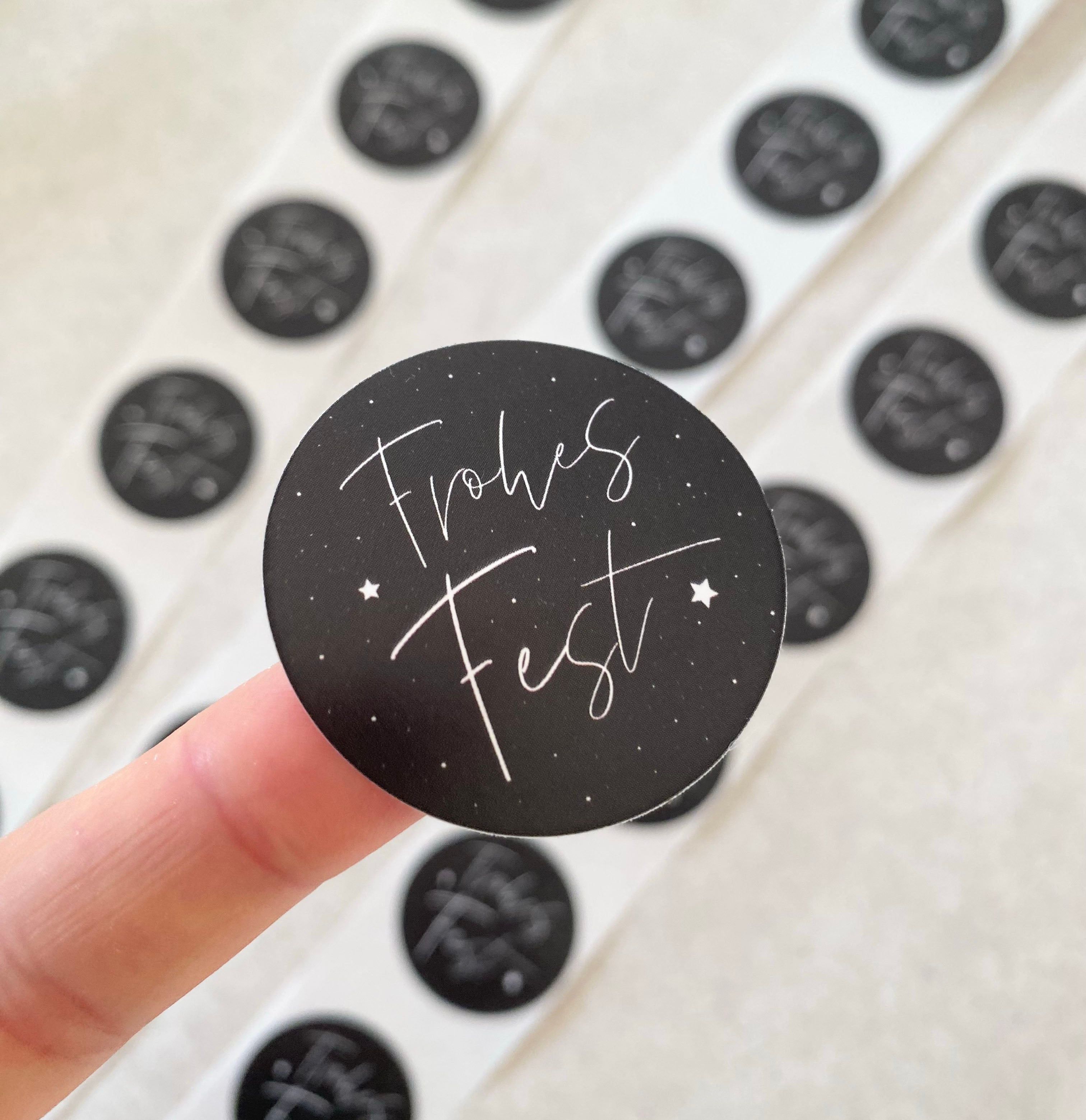 Aufkleber/Etiketten - Frohes Fest / 4cm