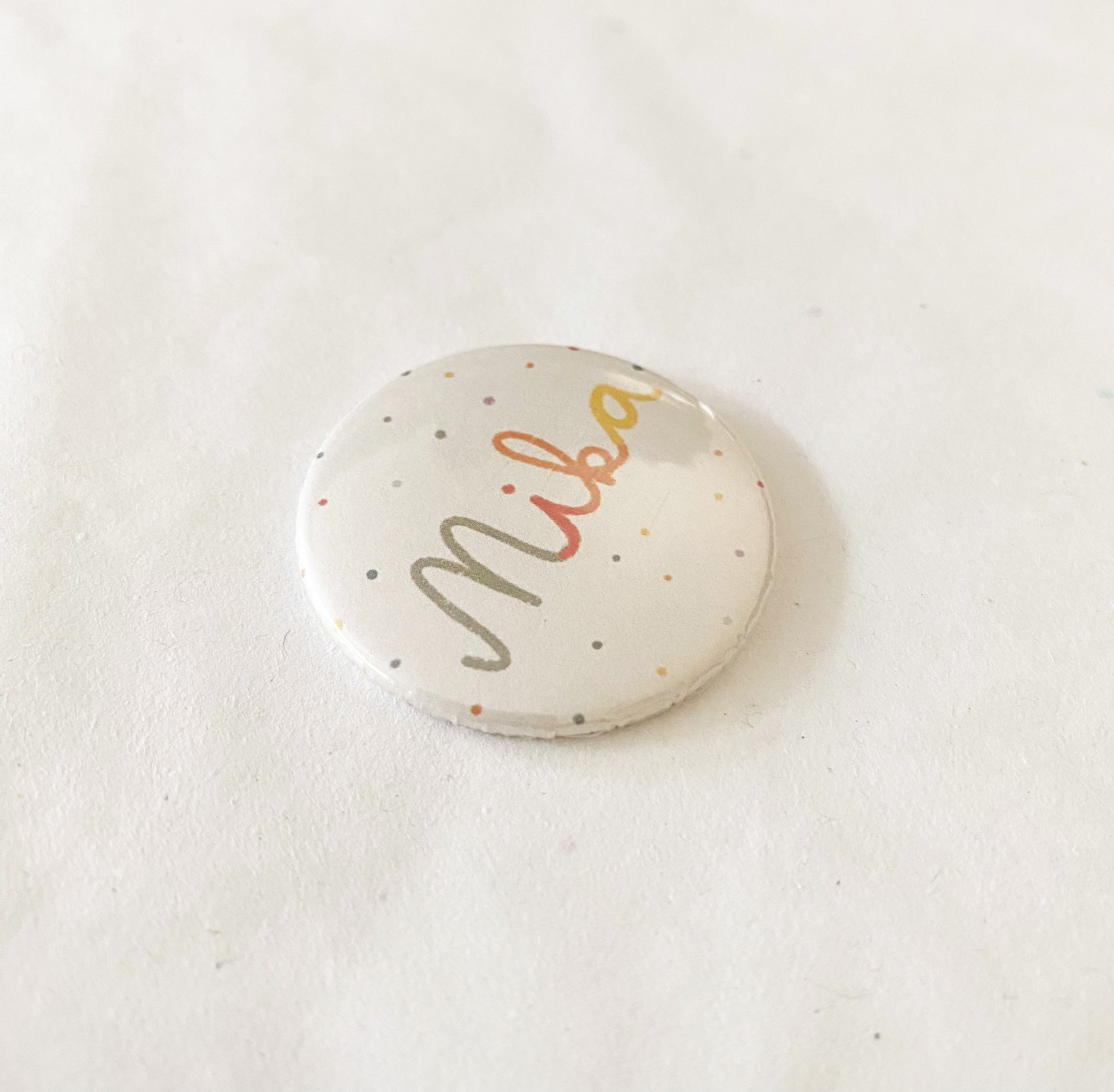 Magnetbutton / Stecknadel - Name