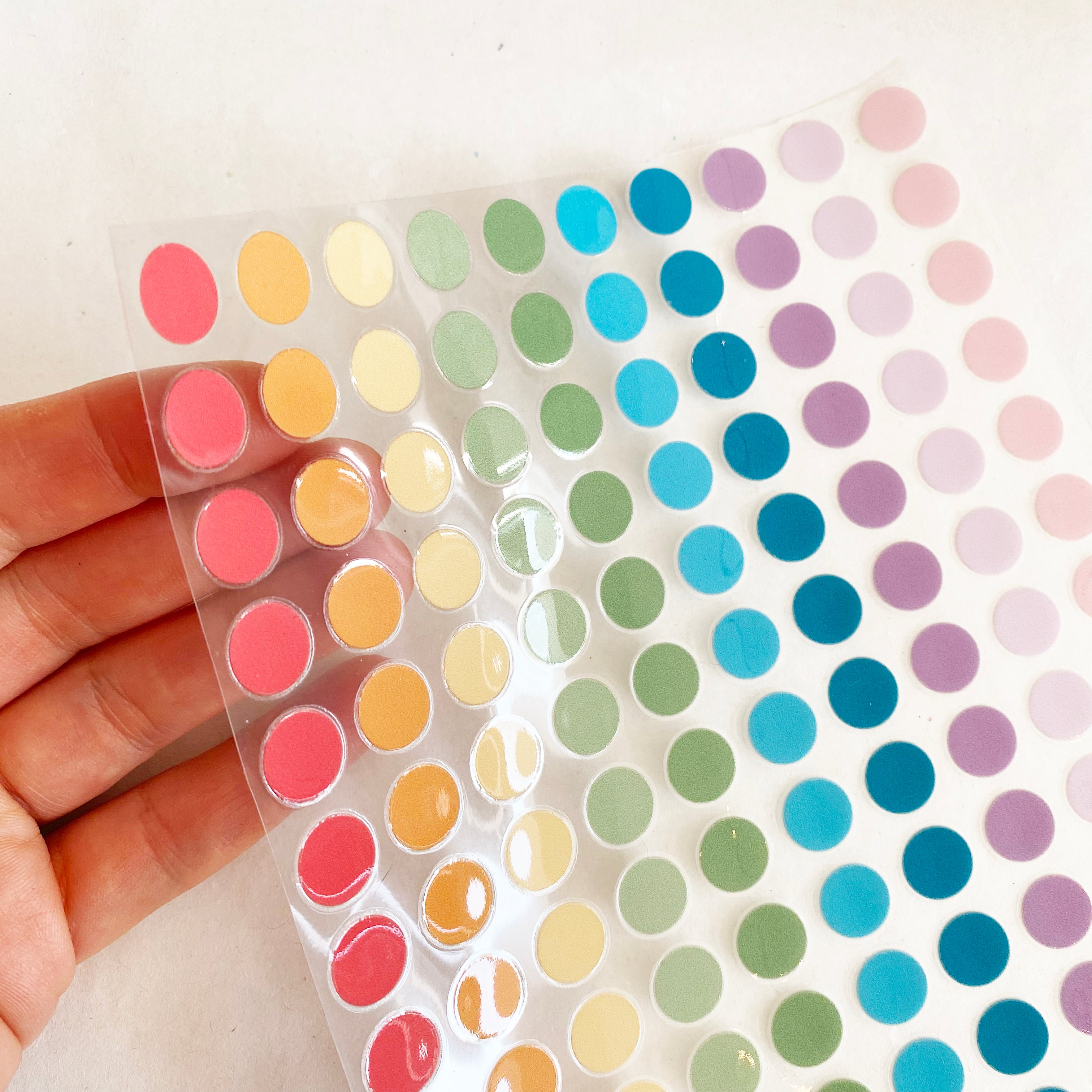 Rub-on Sticker bunte Punkte wasserfest - für Glas,Holz,Metall & Kunststoff, ohne Rand