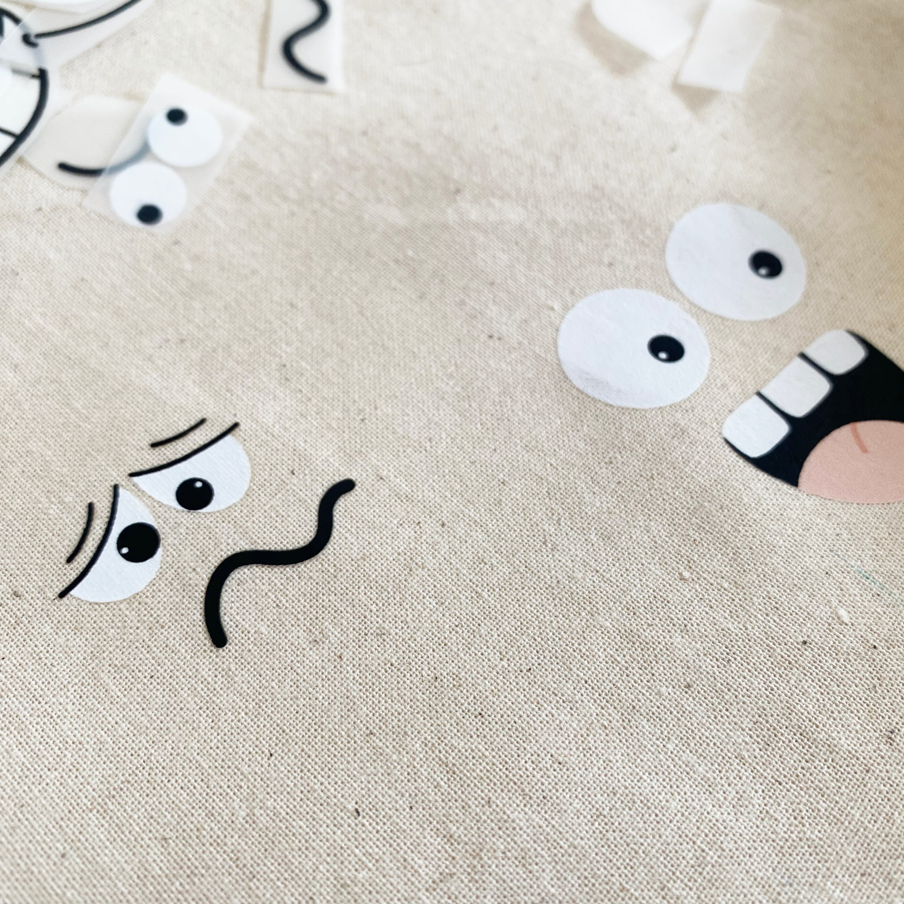 Bügelbild freche Gesichter - Iron on Patch für Kleidung, mehrere Motive