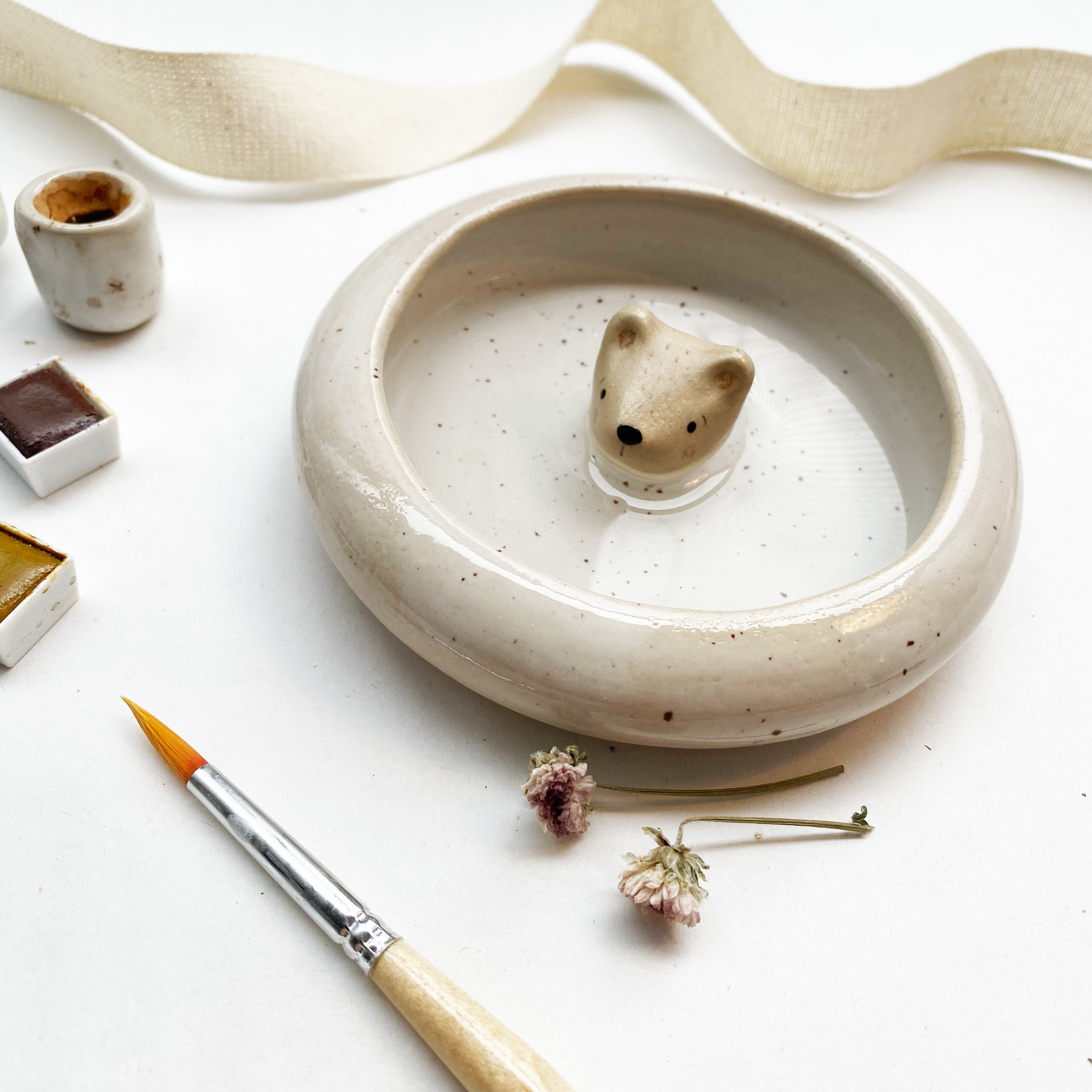 Water bowl/jewelry bowl with bear or fox