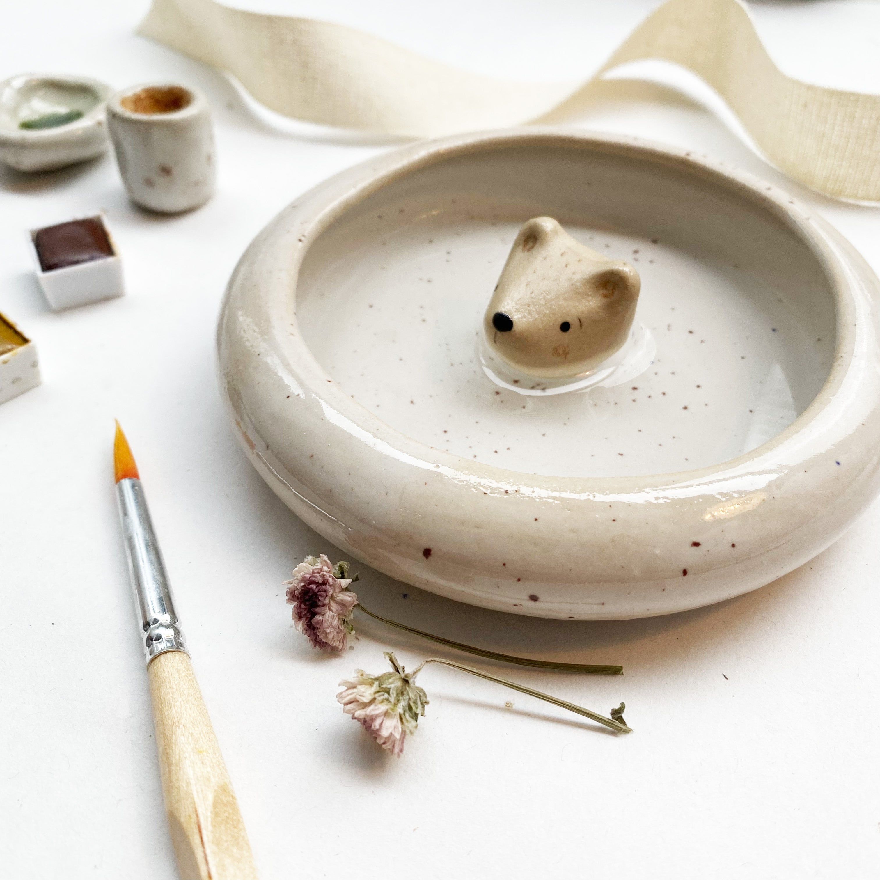 Water bowl/jewelry bowl with bear or fox