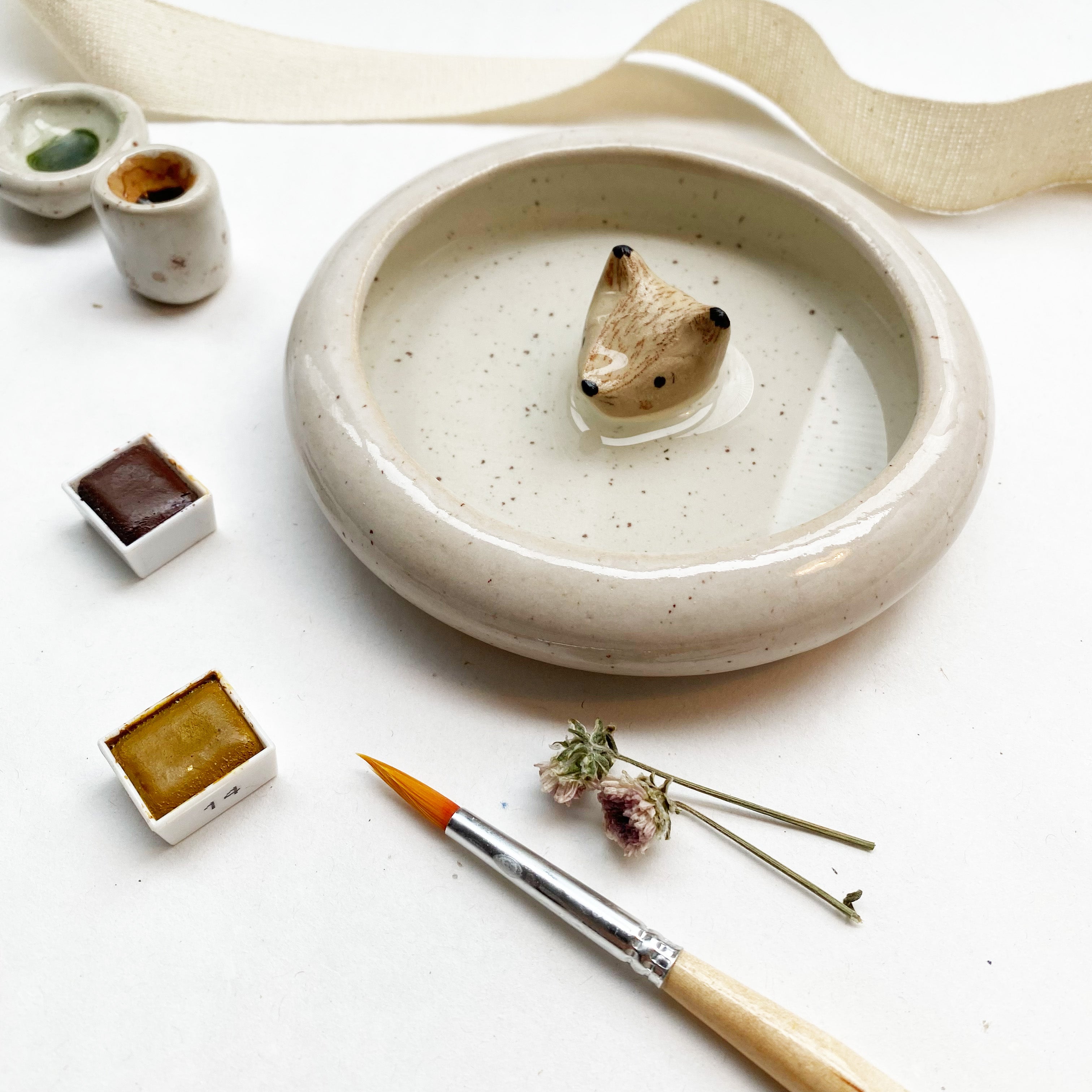 Water bowl/jewelry bowl with bear or fox