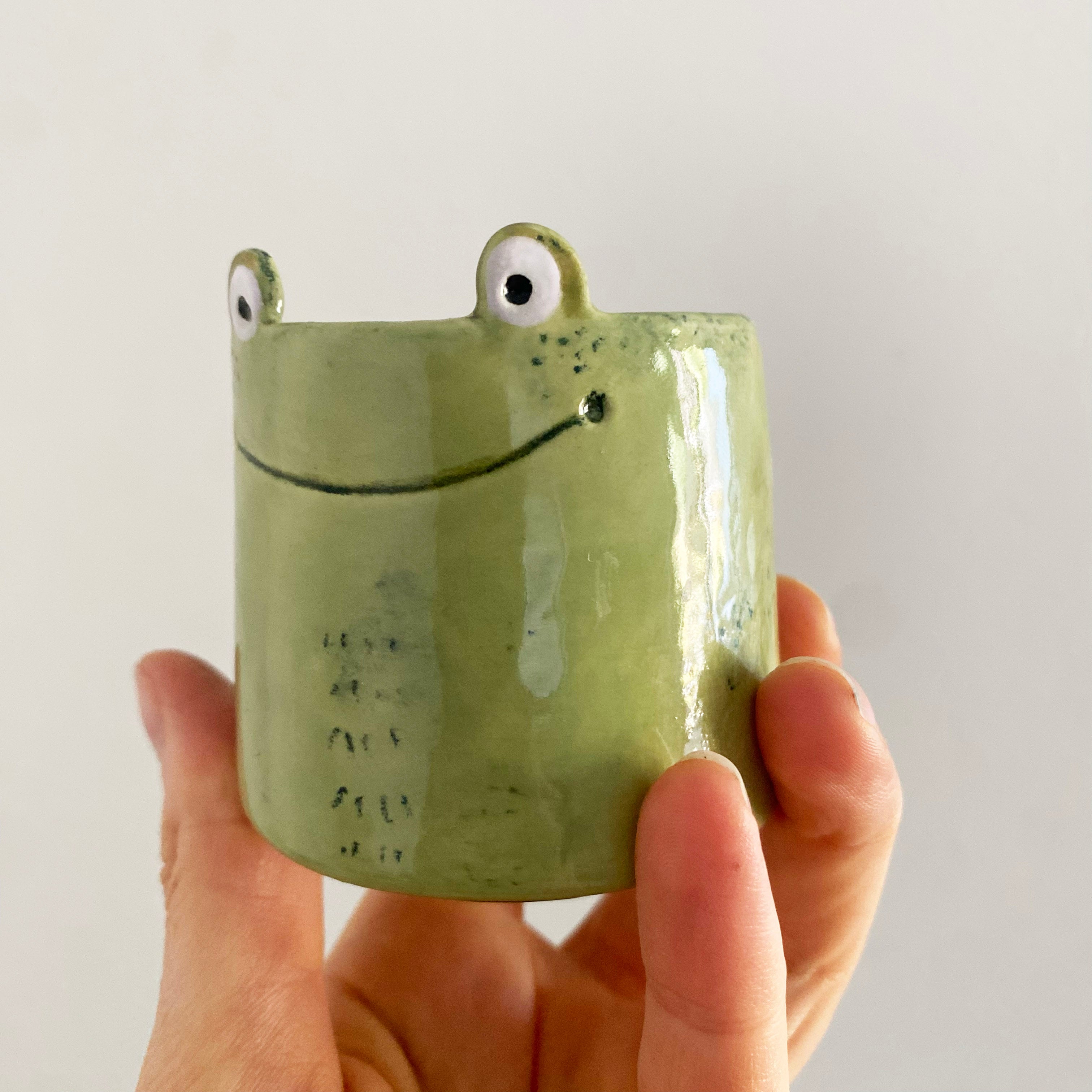 Espressobecher / Tasse/ Becher kleiner Frosch
