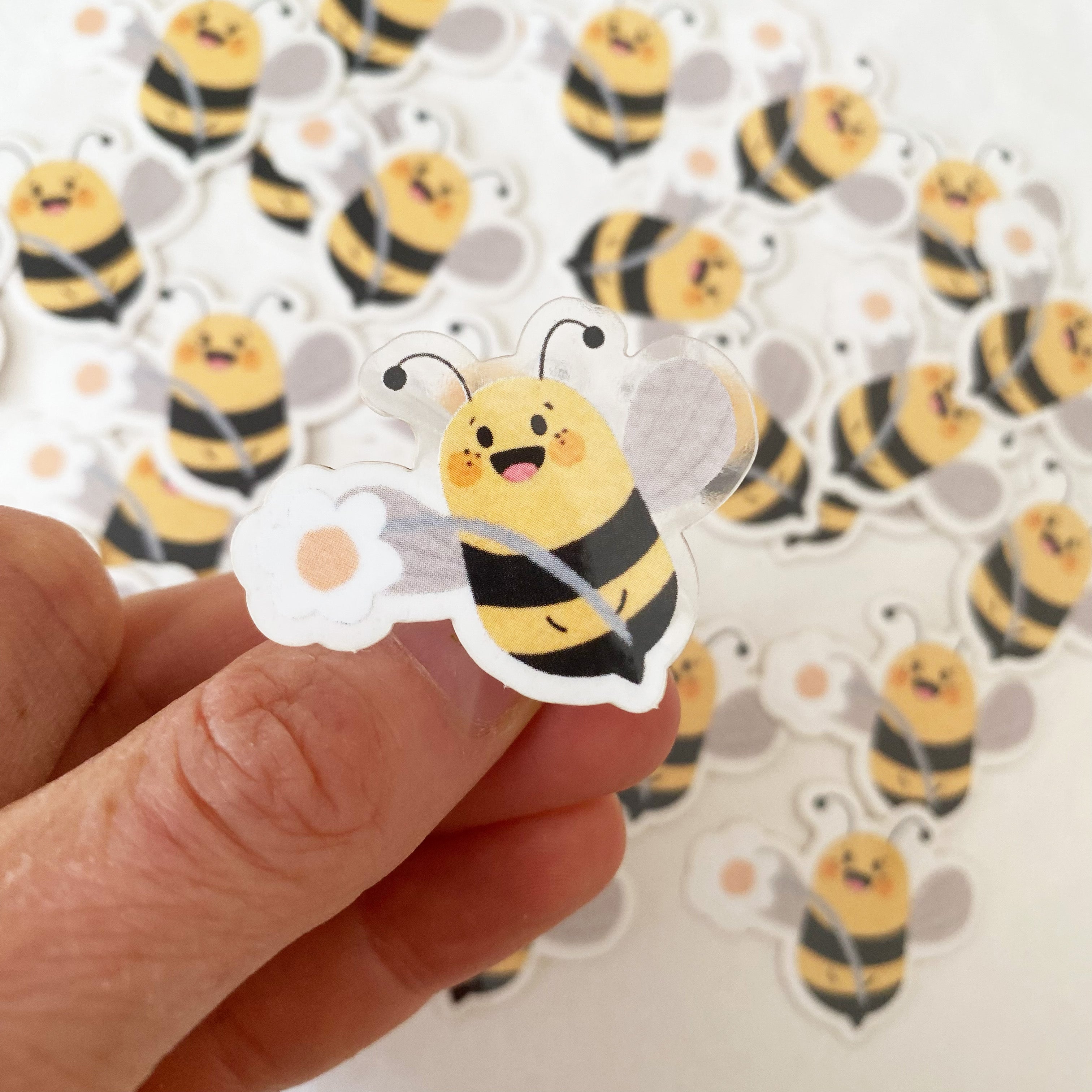 Aufkleber Vinyl mit transparentem Rand - Biene mit Blümchen