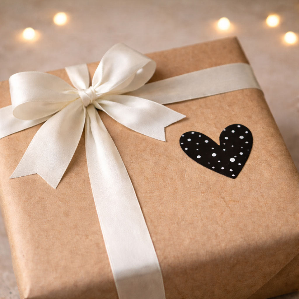 Aufkleber/Etiketten - gepunktete Herzen