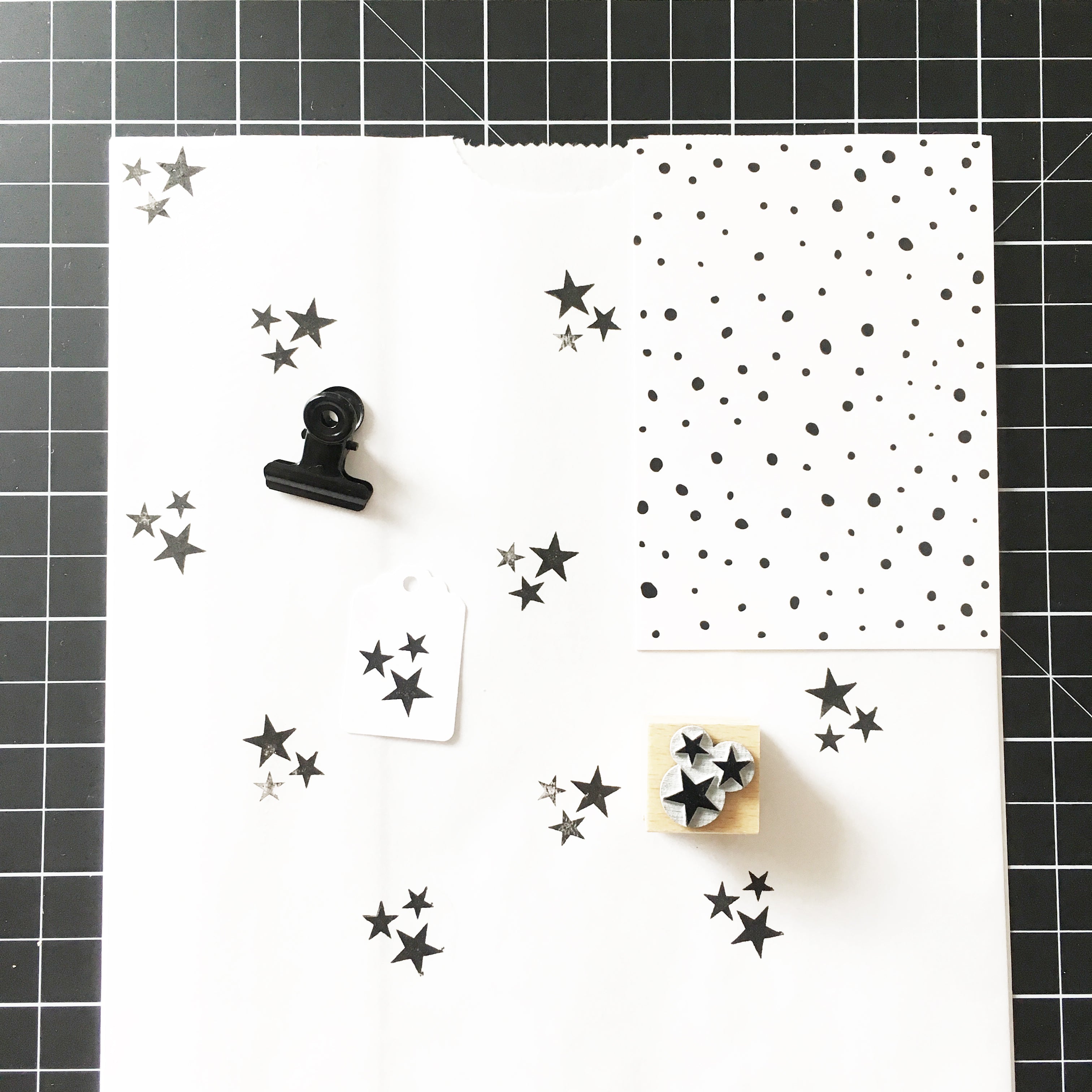 Gift wrapping set + stamp