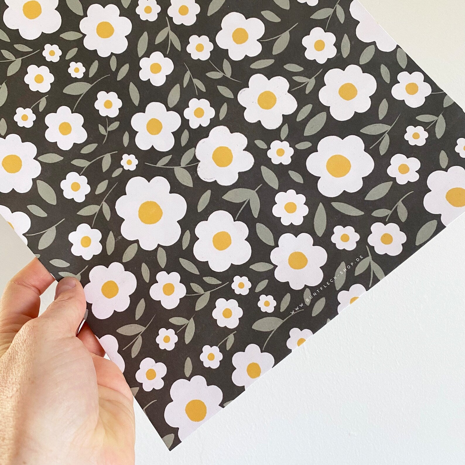 Geschenktüten / Papiertüten in A4 mit Gänseblümchen