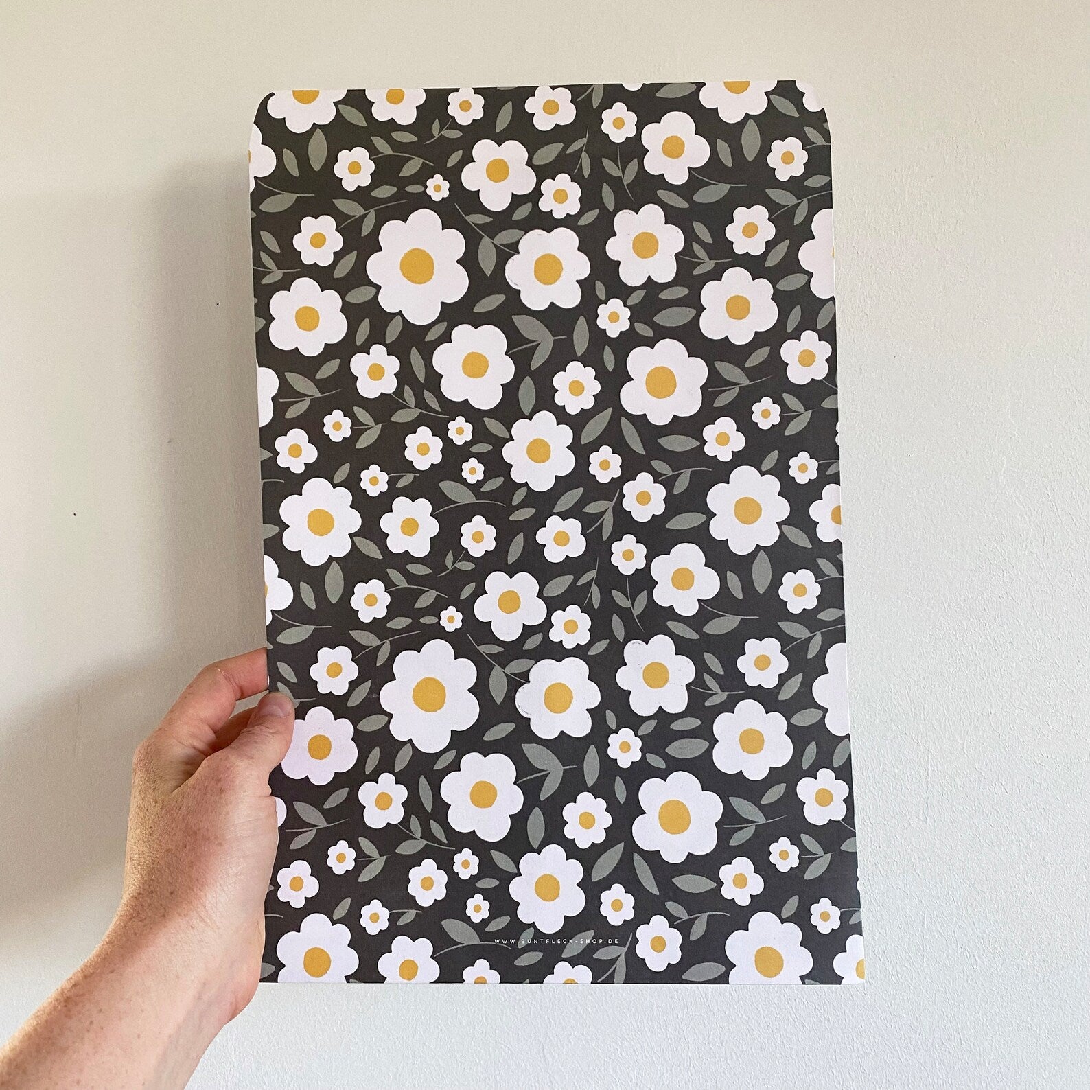 Geschenktüten / Papiertüten in A4 mit Gänseblümchen