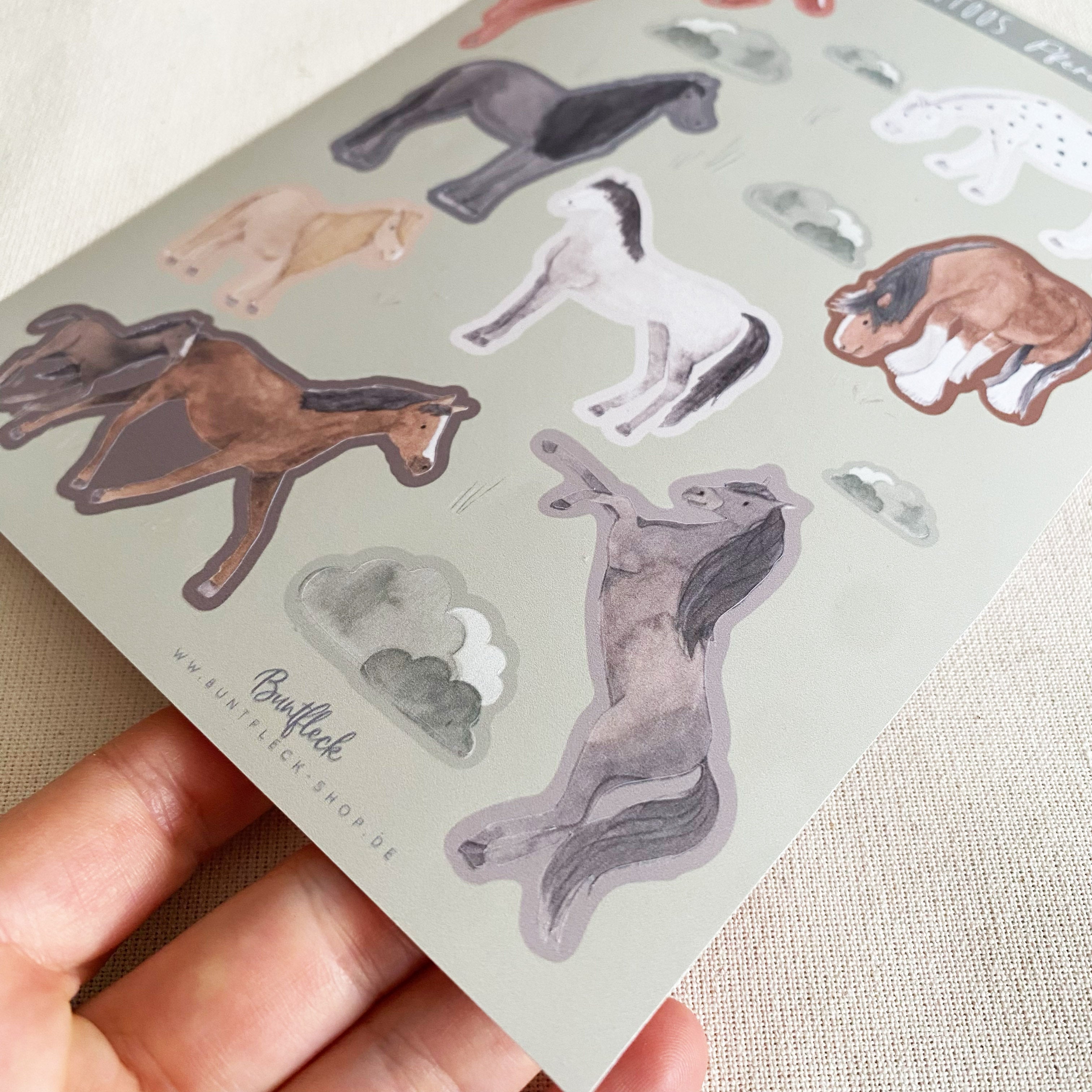 Mini ablösbare Aufkleber / Wandtattoos für Lichtschalter/Holzkisten & Zuckertüten - Pferde