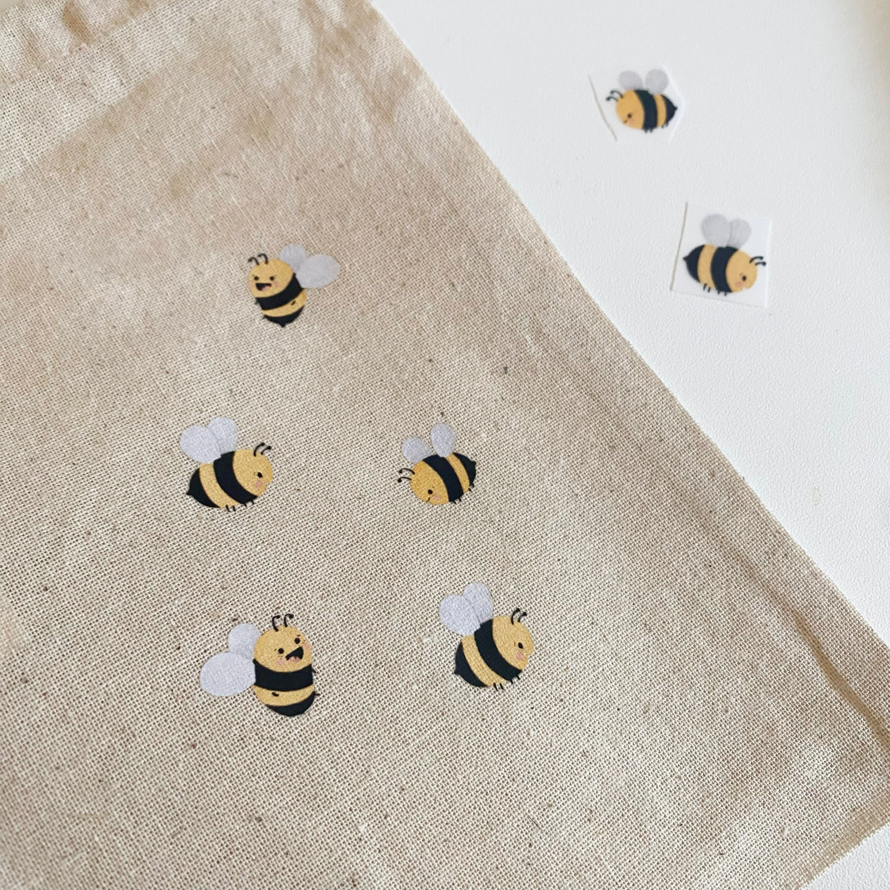 Bügelbild Bienen - Iron on Patch für Kleidung, mehrere Motive