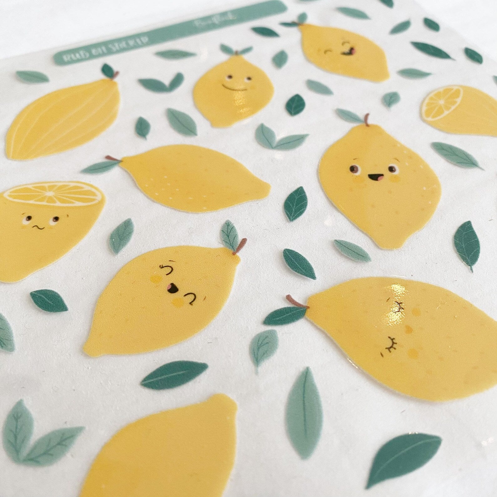 RANDLOSE Sticker / Rub on / für alle glatten Oberflächen / für die Trinkflaschen/Brotdose/ Fahrrad/robust /für innen und außen - süße Zitronen