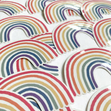 Laden Sie das Bild in den Galerie-Viewer, Aufkleber Vinyl mit transparentem Rand - Regenbogen bunt